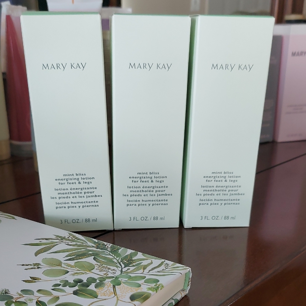 Mary Kay Mint Bliss Refreshing Lotion Trio